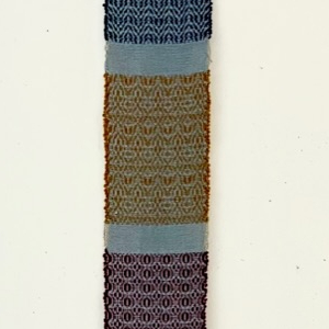 A long weaving using the overshot technique